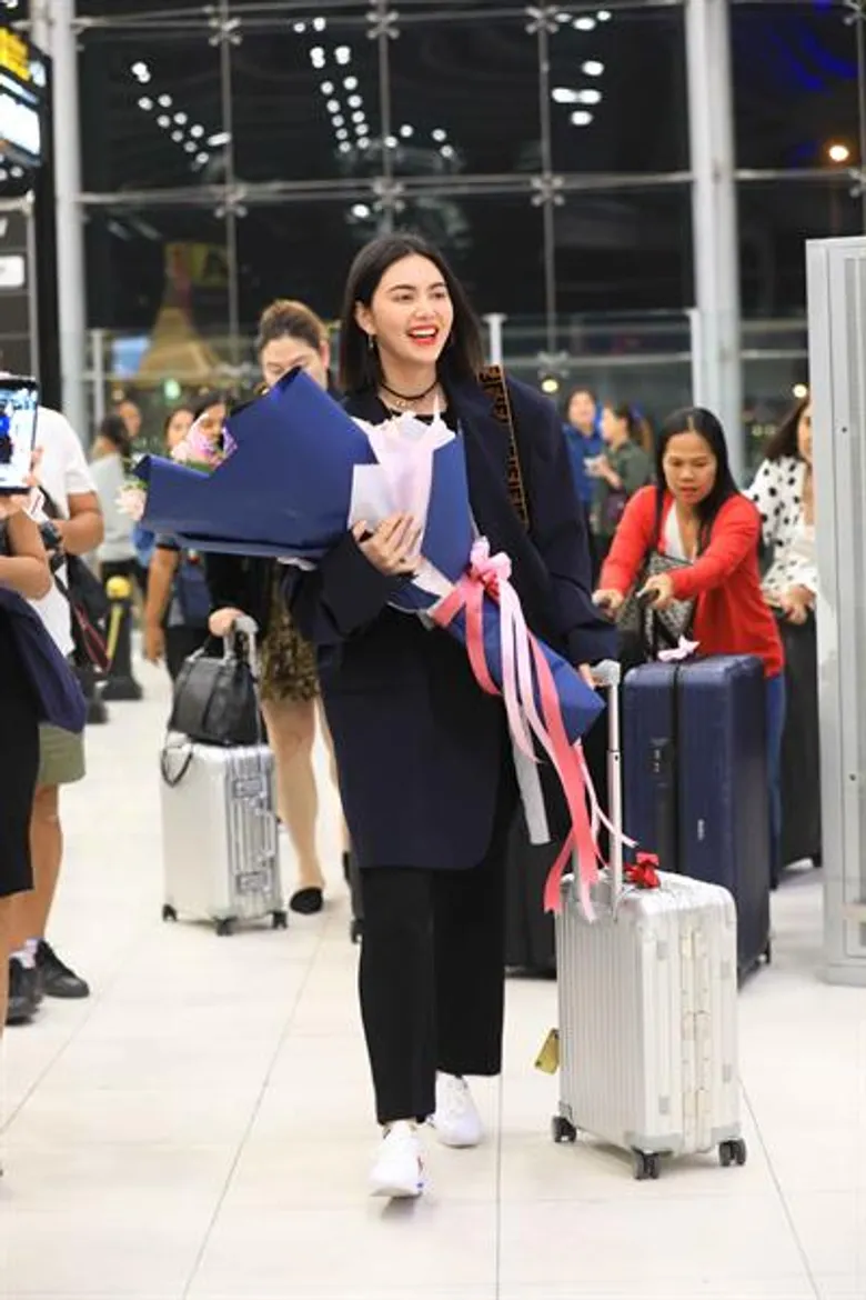 รันเวย์ไหน ก็ไม่พีคเท่ารันเวย์ลอรีอัล ปารีส เมคอัพ!!