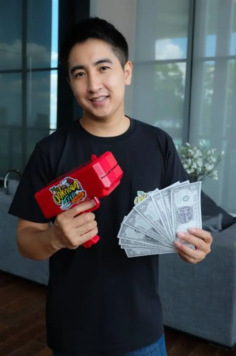 แมน มณฑล เสนีวงศ์ ณ อยุธยา สนุกไร้ขีด เตรียมเปิดปรากฏการณ์ ท่องเที่ยวแบบ "เซอร์ไพร์ส" ในรายการ "The Unknown Trip เที่ยวทันที" ประเดิมทาง LINE TV เริ่มกิจกรรมศุกร์ 28 ก.ย. นี้