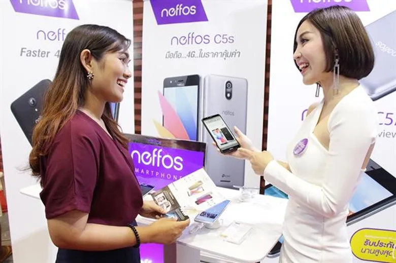 สมาร์ทโฟน Neffos โดนใจนักช้อปร่วมทดสอบ ทดลองใช้ในงาน Thailand Mobile Expo 2018 ระหว่างวันที่ 27-30 ก.ย.61