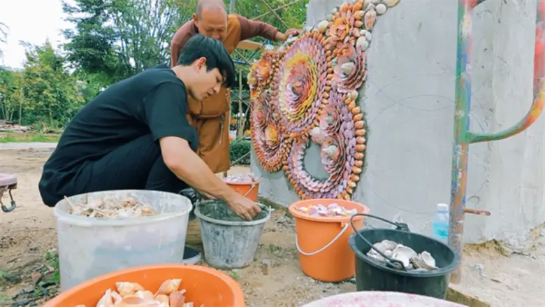 ทีวีไกด์: รายการ "ไทยทึ่ง" “เลโอ” พาทึ่ง ประติมากรรมทางพุทธศิลป์ วัดล้านหอย!!! ใน “ไทยทึ่ง” 30 ก.ย.นี้
