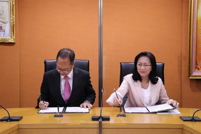 “สมจิณณ์ พิลึก” นั่งเก้าอี้ผู้ว่าการนิคมฯ คนใหม่ พร้อมเร่งสานต่อการขับเคลื่อนนิคมฯและท่าเรือในพื้นที่ อีอีซีและเขตศก.ชายแดนทันที