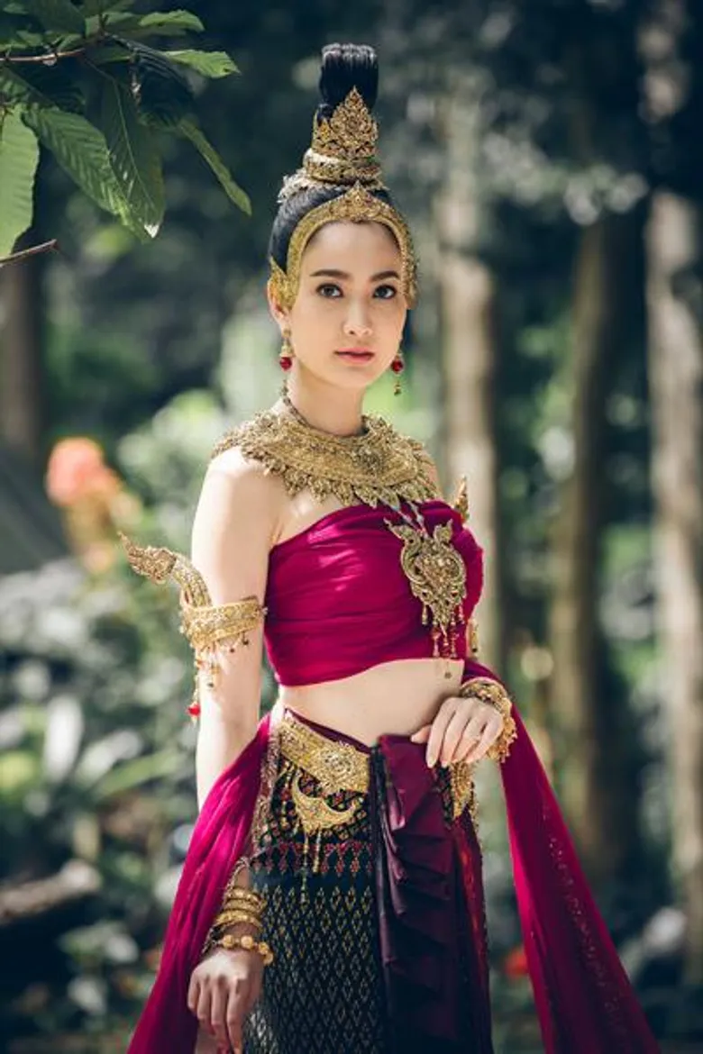 เผยโปสเตอร์แรก มนต์รักสุดขลัง… “แต้ว-เคน” ภูมิใจ รีเทิร์น..สานต่อพลังตำนานรัก“เจ้าแม่นาคี” ใน“นาคี 2”