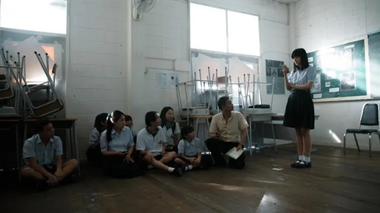 “แนนโน๊ะ” รับเด็กใหม่ “โอ อนุชิต” บทบาท “ครู” พัวพันคดีฆาตกรรม ในซีรีส์ “เด็กใหม่” 3 ต.ค. นี้ ทางช่อง GMM25