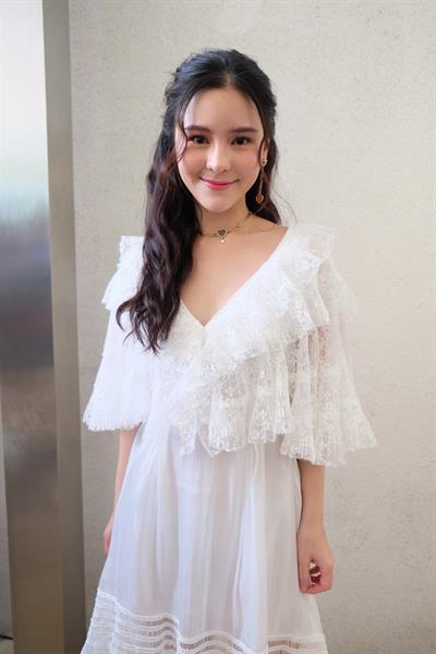 ภาพยนตร์เรื่อง “เดอะเลค” ได้ฤกษ์บวงสรวงเปิดกล้อง เปิดตัวทีมนักแสดงนำ “ตุ้ย ออม ลำไย อาตี้ วันใหม่ ปู” พร้อมเผยถึงการร่วมทุนครั้งใหญ่จากบริษัทหนังระดับโลก