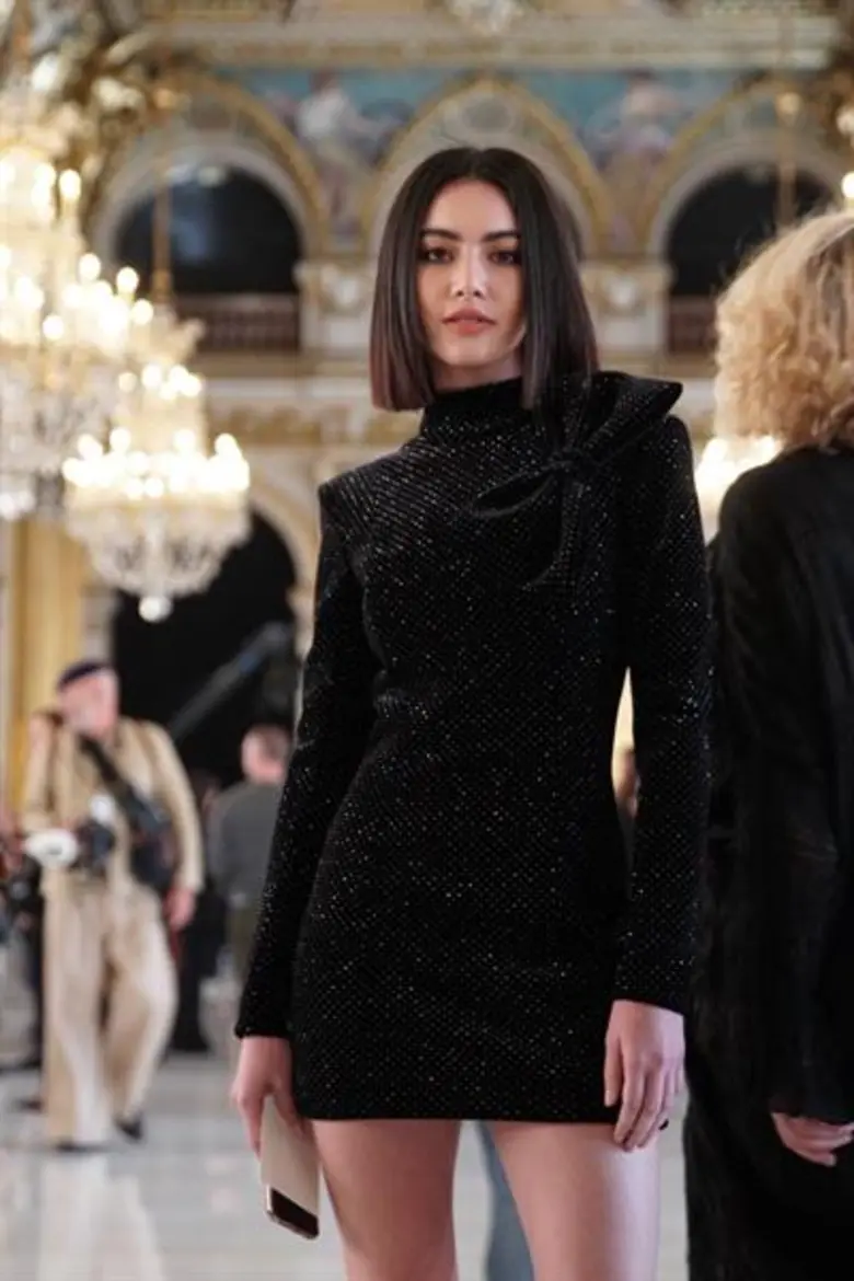 วันแรกก็สยบทุกสายตา!! ใหม่ ดาวิกา เผยโฉม มาในลุคสาวปารีเซียง ใน Paris Fashion Week 2018