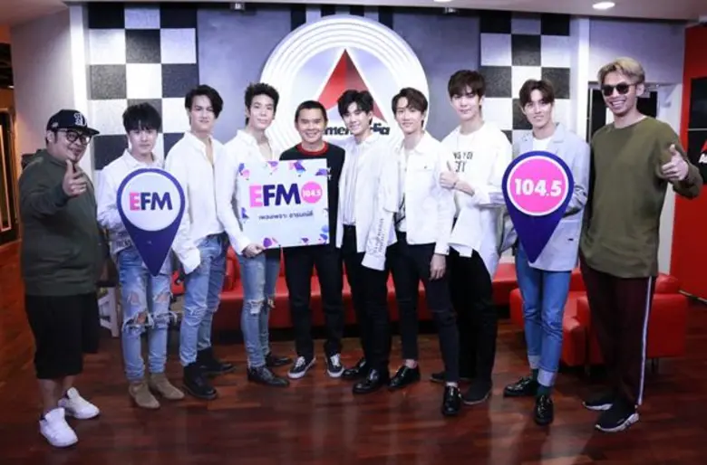 เอาใจสาวๆ ให้ได้ฟินชุดใหญ่กับ 7 หนุ่มหน้า...