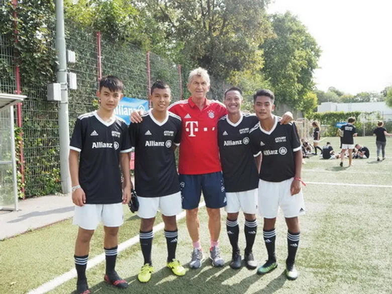 ประสบการณ์ยิ่งใหญ่สร้างแรงบันดาลใจและการเปลี่ยนแปลงให้ 4 เยาวชนแข้งโจ๋
