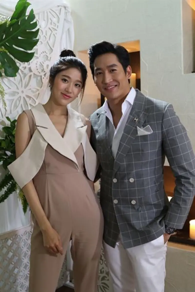 “ไนกี้-แก้ว” กอดหวานส่งท้าย “รักฉันสวรรค์จัดให้”!!