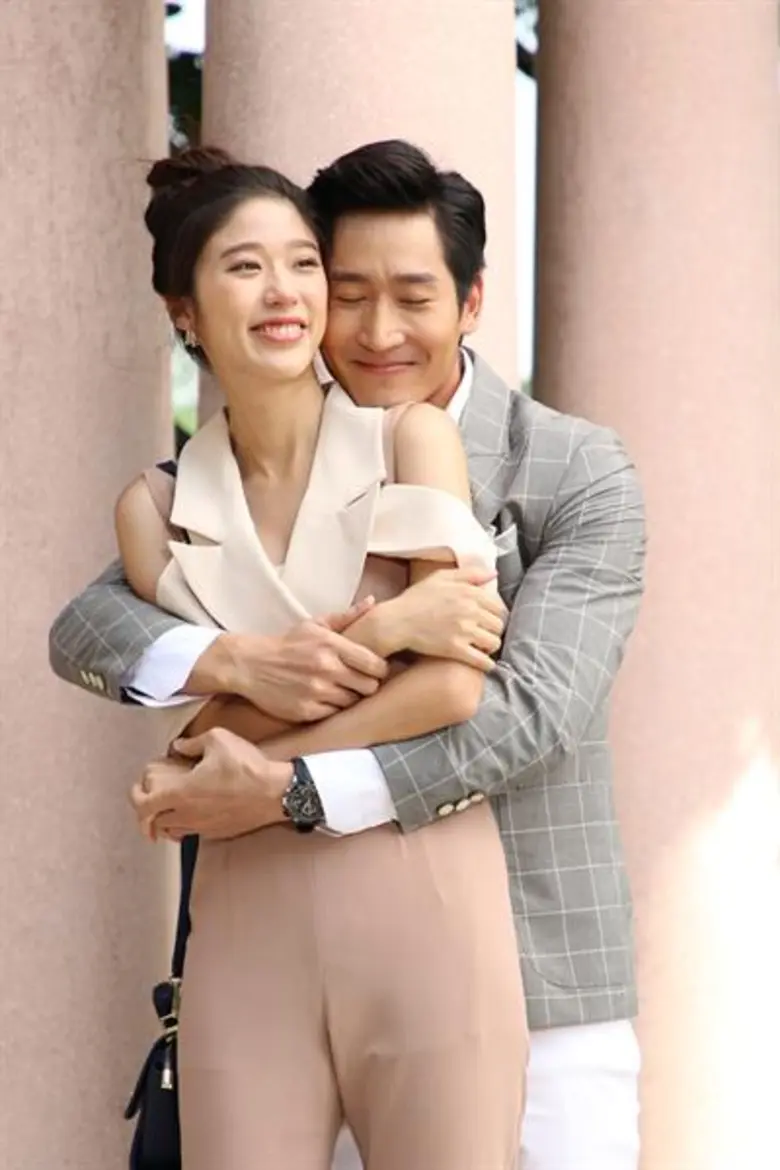 “ไนกี้-แก้ว” กอดหวานส่งท้าย “รักฉันสวรรค์จัดให้”!!