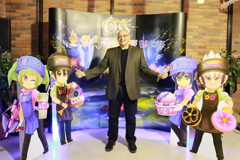 ดังกิ้น โดนัทและบาสกิ้น ร็อบบิ้นส์ ร่วมกับค่ายเกม H...