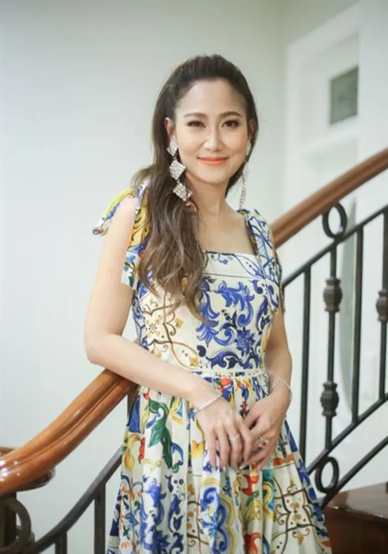 "นาวินต้าร์ ไฮโซน้ำหวาน" สุดใจบุญ ผุดโครง...