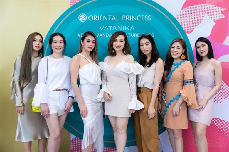 “โอเรียนทอล พริ้นเซส” มุ่งสู่ “ไลฟ์สไตล์ แบรนด์” จับมือ “วทานิกา” แฟชั่นไอคอนระดับท็อปของเมืองไทย เปิดตัวกระเป๋าซิกเนเจอร์