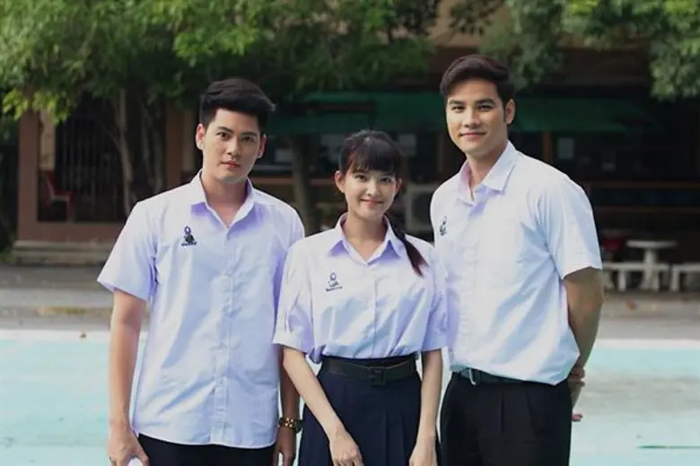 ช่อง 3 นำเสนอ ซีรีส์สะท้อนกรรมเรื่องใหม่ “The mirror กระจกสะท้อนกรรม” เรื่องสั้นที่สะท้อนถึง กรรมดี และ ไม่ดี ให้ทุกคนได้หันกลับไปมองตัวเอง