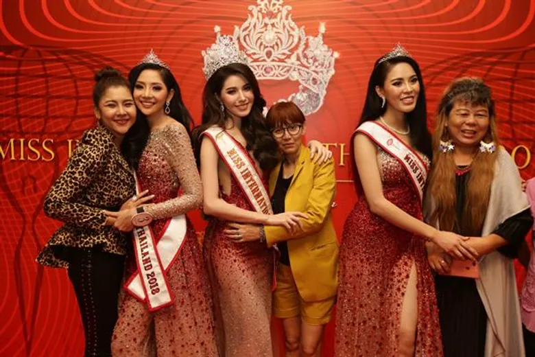 สวยสะดุดมง หมายเลข11 น้องสายเอี๊ยม กีรติกา คว้ามิสอินเตอร์เนชั่นแนล ไทยแลนด์ 2018