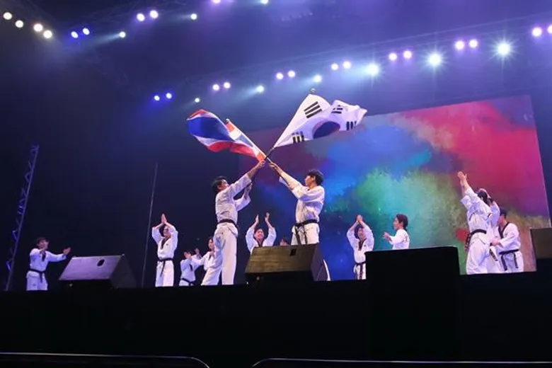 “อันยองไทยแลนด์, สวัสดีโกเรีย” มหกรรมสานสัมพันธ์เกาหลี-ไทย 60 ปี “FT ISLAND” นำทีม 5 โชว์ไฮไลท์ระเบิดคอนเสิร์ตสุดยิ่งใหญ่แห่งปี