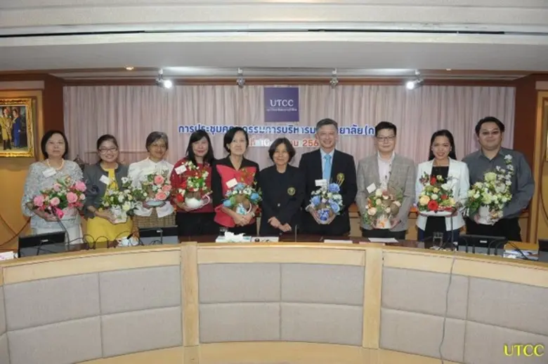 รศ.ดร.เสาวณีย์ ไทยรุ่งโรจน์ อธิการบดีมหาว...