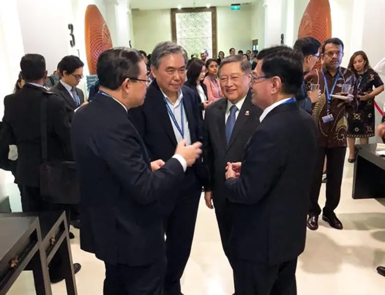 ภาพข่าว: รมว.คลังร่วมการประชุมโต๊ะกลมกับกรรมการผู้จัดการ IMF