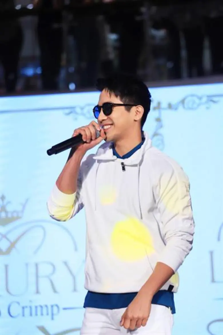ตามหาหมอนพี่หมื่น “โป๊ป ธนวรรธน์” เผยนอนยังไงให้ฟิน!!