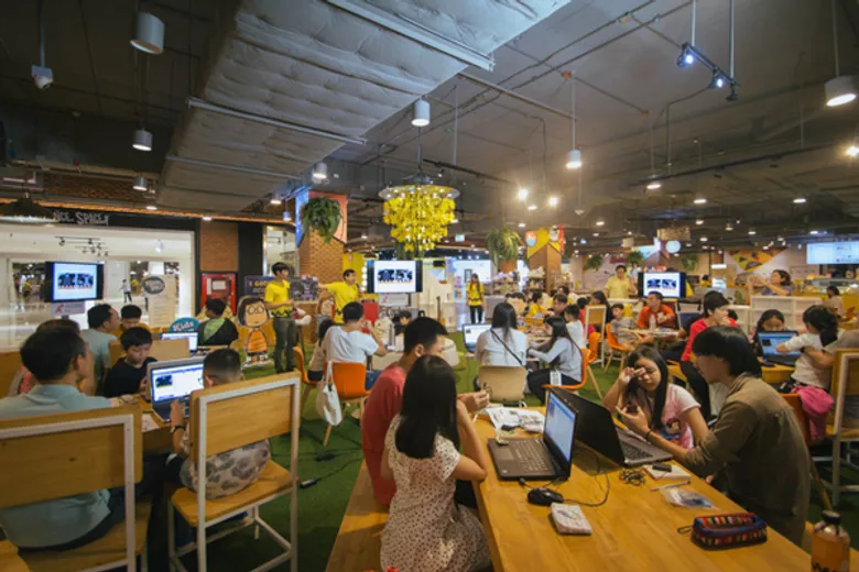 Family Coding Day กิจกรรมสนุกโค้ดกับ Snoopy และผองเพื่อน