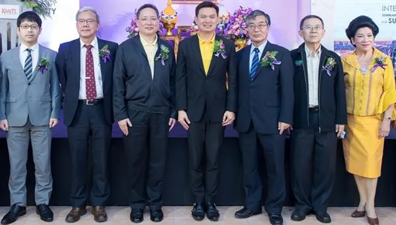 สจล. เผยเทรนด์พลิกโฉม ธุรกิจ-อุตสาหกรรมไทย ให้รอด ! ย้ำเทคโนโลยี “ปัญญาประดิษฐ์” – “บิ๊กดาต้า” ใครไม่พร้อมเตรียมจอด