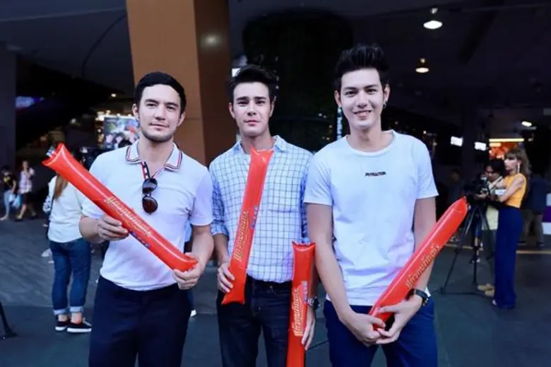 ทีมทัพนักแสดงละครแก้วกุมภัณฑ์ บุกพบปะแฟนๆ กลางสยามในกิจกรรม “ยักษ์&นาค บุกเมืองกรุง ตะลุยแดนสยามกับแก้วกุมภัณฑ์”