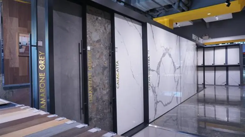 ดับบลิวดีซี ฉีกกฏ เปิดตัวผลิตภัณฑ์ใหม่ “Big Slab Tiles” กระเบื้องขนาดโอเวอร์ไซส์ ไร้รอยต่อ ขนาดใหญ่ที่สุดในตลาดไทย ตอบโจทย์ทดแทนหินทุกชนิด