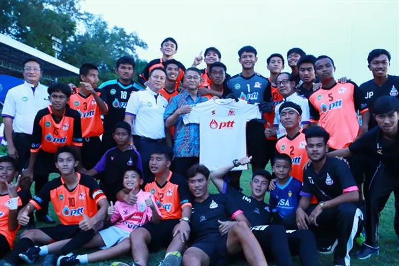 พิธีปิด PTT GROUP CUP 2018 ปีที่ 22 สร้างสรรค์พลังเยาวชนรู้รักรู้สามัคคีรู้ทักษะสู่เป้าหมาย