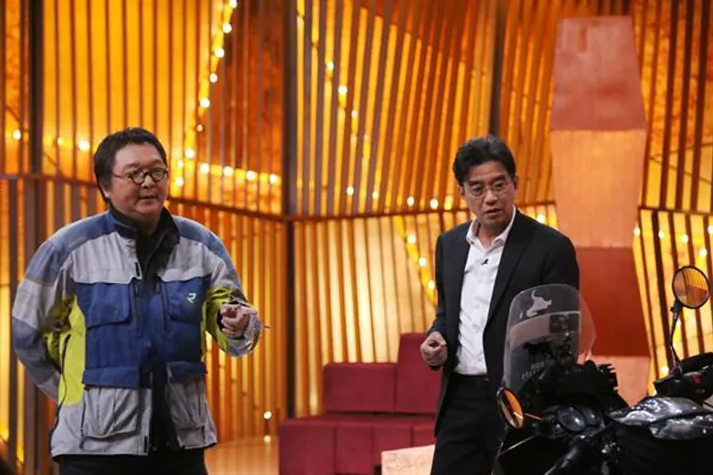 ทีวีไกด์: รายการ "เจาะใจ" “ใช้ ดอนคิง” ไม่สนใครจะมองว่าบ้า!!คนไทยคนแรก ควบ2ล้อลุยเดี่ยวรอบโลกสำเร็จ!!