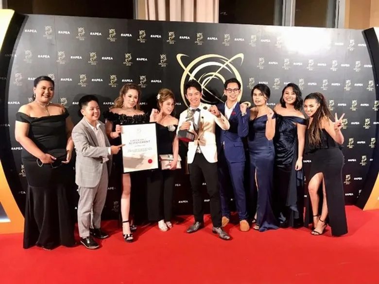 ครั้งแรกของรอยัล คลิฟกับรางวัล “Asia Pacific Entrepreneurship Award”