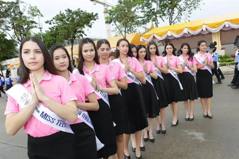 มิสทีน ไทยแลนด์ 2018 บาย ชาเม่ ร่วมวางพวงมาลา วันปิยมหาราช