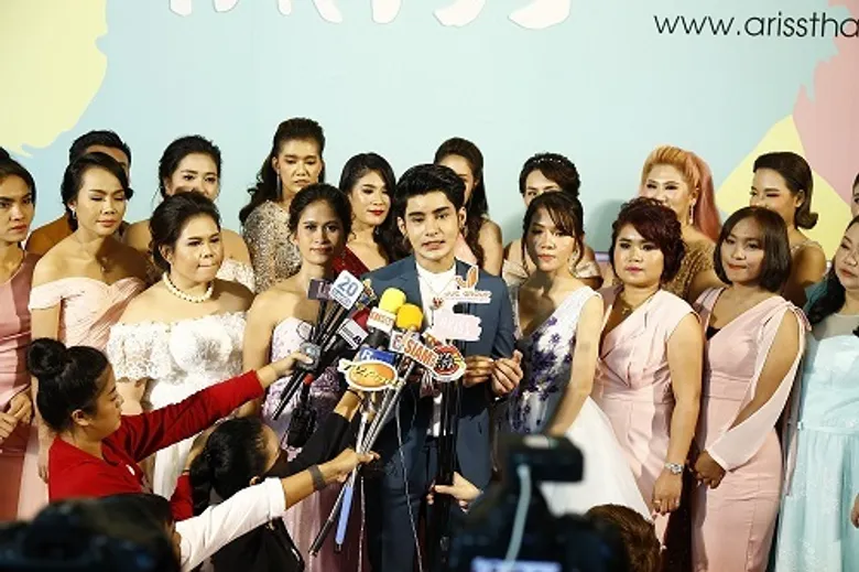 สุดอลัง! “เอ-ธนกฤต” จัดงาน ARISS RICH INFINITY ชวน “ฮั่น-เดี่ยว-ปุ๊กกี้” ส่งมอบความสุขครอบครัว ARISS