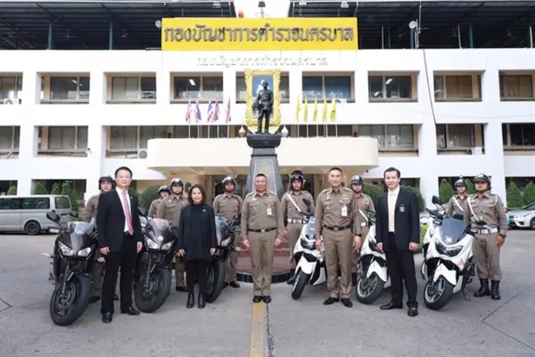 AIS นำเทคโนโลยี IoT เพิ่มประสิทธิภาพการปฏิบัติงานของกองบังคับการตำรวจนครบาล 1 ครั้งแรกของโซลูชั่นส์ NB-IoT Motor Tracker เพิ่มศักยภาพการทำงานของตำรวจยุค Thailand 4.0