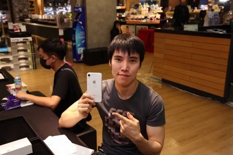 พาเวอร์บาย จัดเต็ม ให้คุณได้เป็นเจ้าของ iPhone เครื่องแรก ของเซ็นทรัลเวิลด์ ก่อนใคร มอบข้อเสนอและกิจกรรมสุดพิเศษพร้อมบริการเสริมให้ลูกค้ารับสินค้ารวดเร็ว