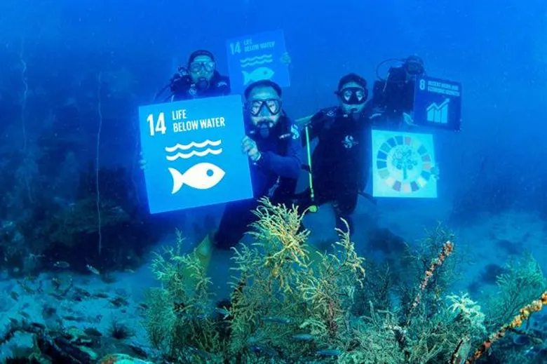 “เอกชนไทย” – “ยูเอ็น” ผนึกกำลัง รักษ์ทะเล ร่วมพัฒนาทูตเพื่อมหาสมุทร “Sustainable Ocean Ambassador” หวังหยุดวิกฤตขยะคืนชีวิตท้องทะเลไทย เพื่อการท่องเที่ยวที่ยั่งยืน
