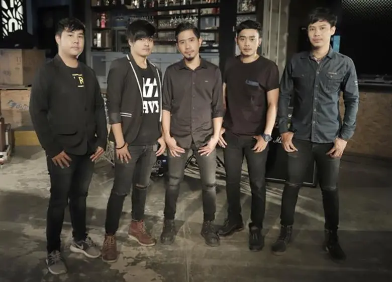 เคยส่งเพลง ดาวอังคาร ออกมาให้แฟนเพลงได้เศ...
