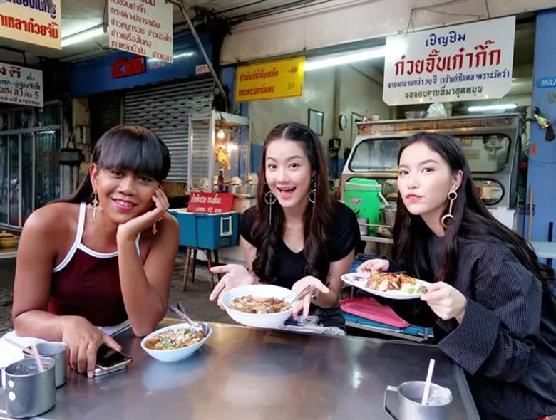 ทีวีไกด์: รายการ “#TEAMGIRL” “เจนนี่-มุก-น้ำตาล” พาตะลุยย่านราชวัตร จัด “5 ร้านอร่อยจัดเต็ม”