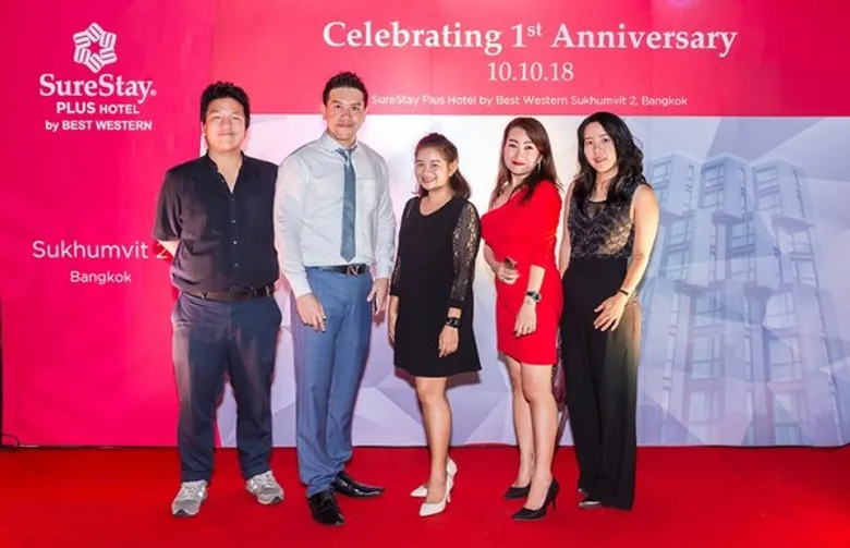 โรงแรมชัวร์สเตย์พลัส บาย เบสท์เวสเทิร์น สุขุมวิท ซอย 2 จัดงานฉลองครบรอบ 1 ปีแห่งความสำเร็จ