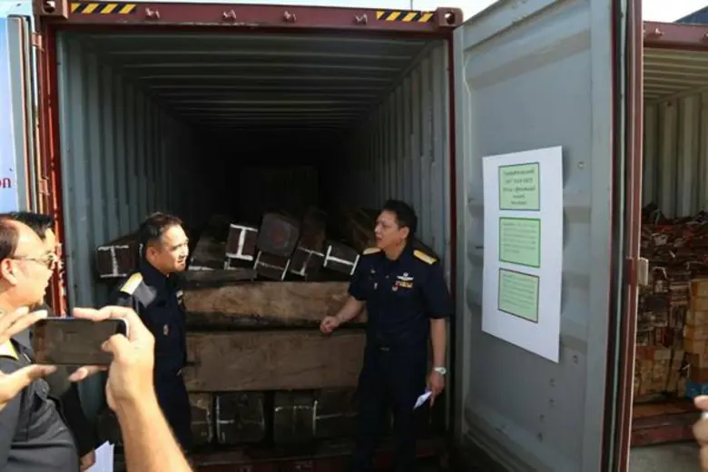 สำนักงานศุลกากรท่าเรือแหลมฉบัง แถลงข่าวจับกุมสินค้าหลีกเลี่ยงข้อห้าม ข้อจำกัด ในการนำเข้าและส่งออก