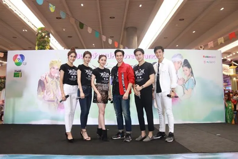 “พ่อมดเจ้าเสน่ห์ COVER DANCE” โชว์สนุกสุดมัน “โดนัท-พิม-บลิว-แพรว-โก้-กิฟท์” ยกทีม ร่วมคุย ร่วมเชียร์สุดเอ็กซ์คลูซีพ