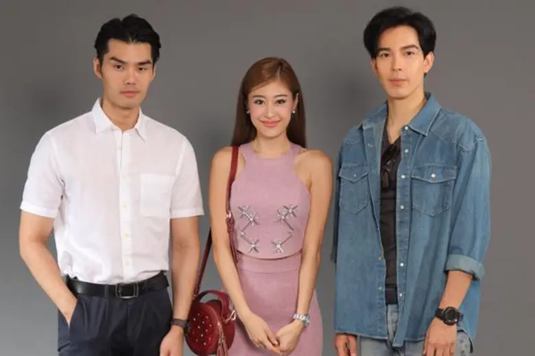 ต่อ (จี๋ สุทธิรักษ์ ทรัพย์วิจิตร) หลบหน้าเพื่อนๆ ไป...