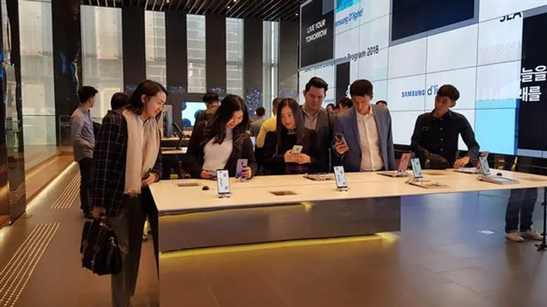 ซัมซุง อิเลคโทรนิคส์ ส่งต่อขีดความสามารถทางธุรกิจ ผ่าน “Future Entrepreneur Program” เพื่อกลุ่มคู่ค้าธุรกิจ เอเชียตะวันออกเฉียงใต้ รุ่นที่ 2
