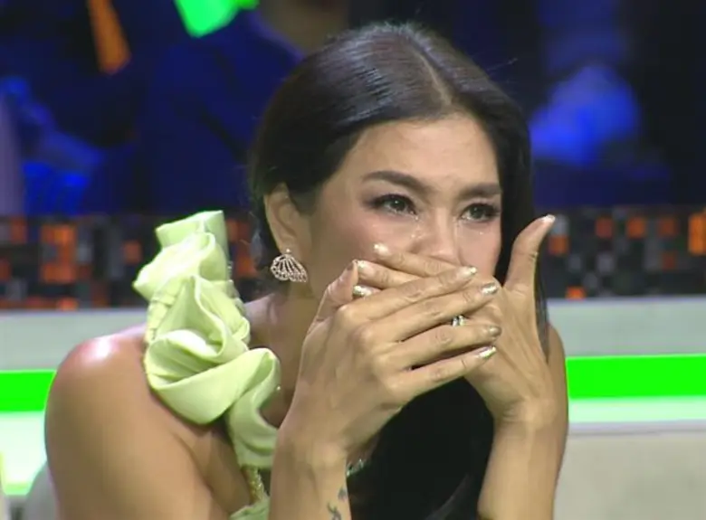 ทำเอาคุณผู้ชมแห่เข้ามาชื่นชมและซาบซึ้ง กั...