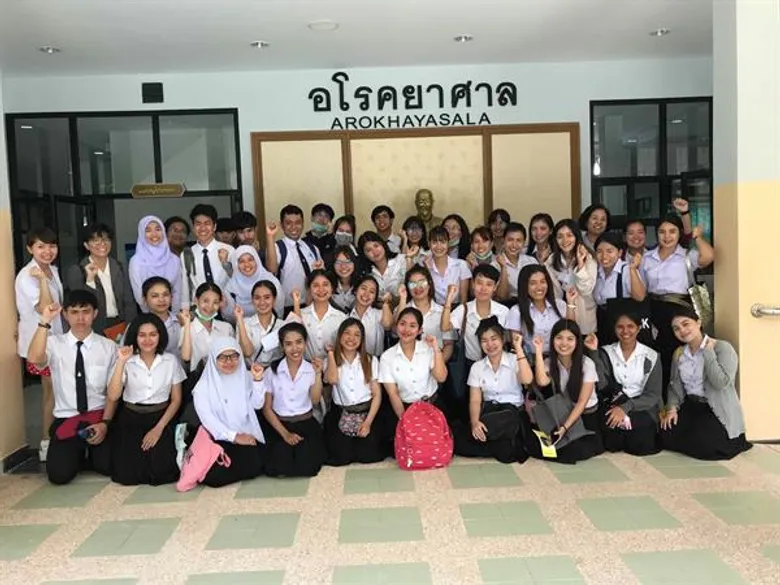หลักสูตรการจัดการการท่องเที่ยว คณะพาณิชย์ฯ ม.อ.ตรัง ศึกษาดูงานด้านการแพทย์แผนไทย ณ รพ.ห้วยยอด