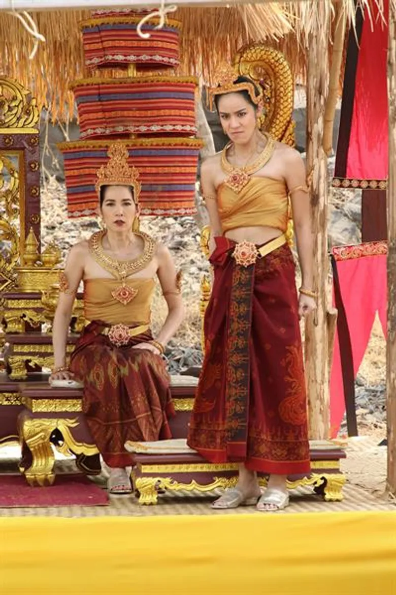 “ซิ่นลายหงส์” เปิดฉากประหารสุดอลัง!!! “ใบเตย” อาฆาตแรง...สาปแช่งก่อนตาย