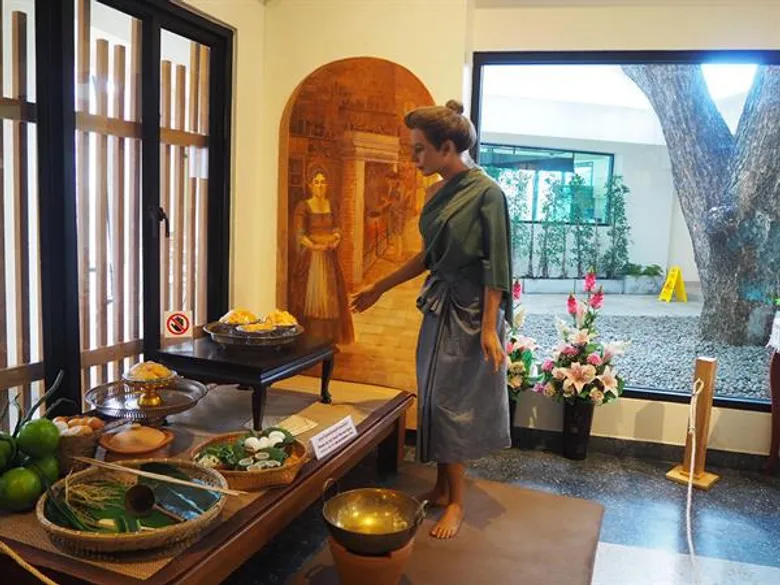 หลักสูตรการจัดการการท่องเที่ยว คณะพาณิชย์ฯ ม.อ.ตรัง ศึกษาดูงานแหล่งท่องเที่ยวเชิงวัฒนธรรมในภาคกลาง