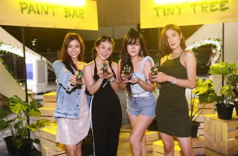 ดีเจระดับโลก กว่า 40 ชีวิต ปล่อยของโชว์ ใน Chang Carnival Presents The Green World หนุ่ม – สาว สายปาร์ตี้รวมพล ร่วมเปิดประสบการณ์ในดินแดนป่าสุดล้ำ คับคั่ง