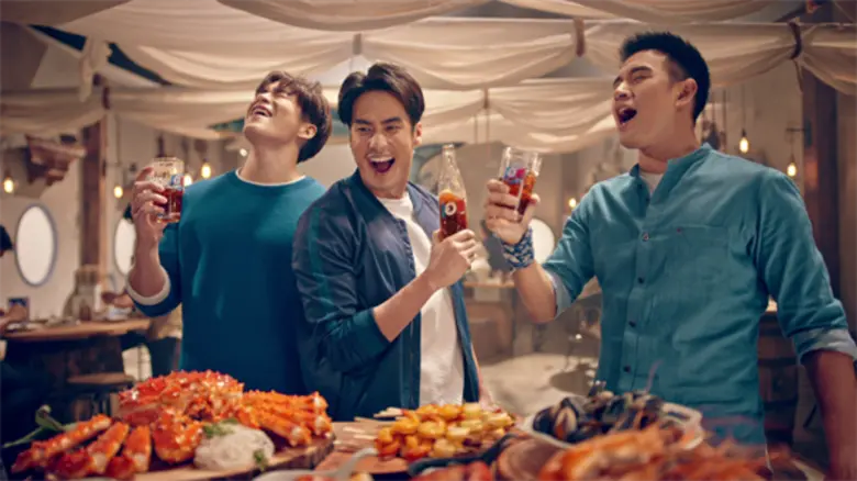 TVC ภาพยนตร์โฆษณาชุด "ภารกิจ" ภายใต้แคมเปญที่พูดถึงการดื่มเอสโคล่าคู่กับมื้ออาหาร
