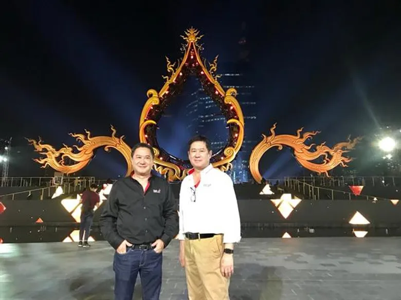 กระแสทอล์คออฟเดอะเวิลด์เปิดตัวไอคอนสยามโชว์สุดอลังการโดรน 1,500 ตัวครั้งแรกในไทยยิ่งใหญ่ในเอเชียตะวันออกเฉียงใต้