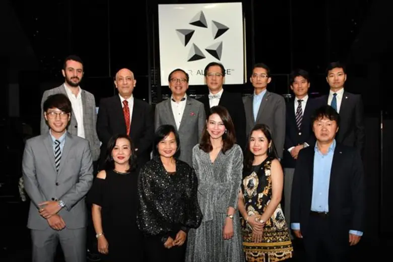 Mr. Krittaphon Chantalitanon (top row, th...