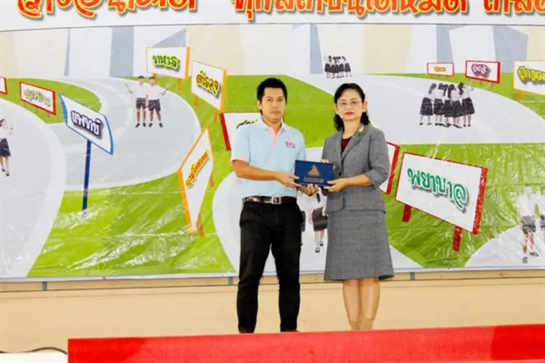 ทีมงานแนะแนว สำนักงานประชาสัมพันธ์และการตลาด มหาวิท...